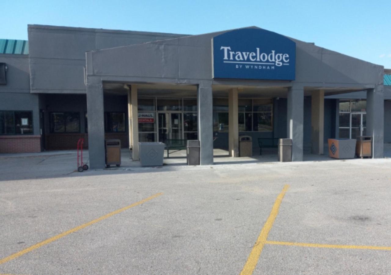 Travelodge By Wyndham Lincoln Northeast Luaran gambar